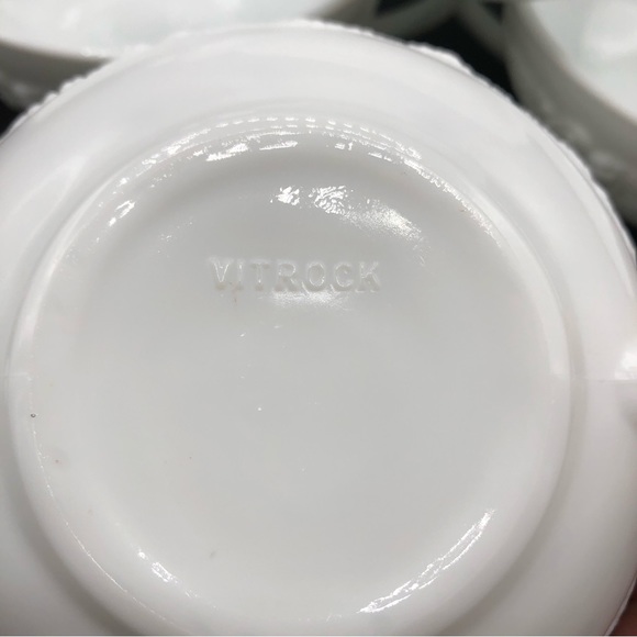 4 (of 8) VITROCK Cream Soup Bowls Milk Glass Vintage Anchor Hocking 5” D PERFECT - Picture 5 of 6